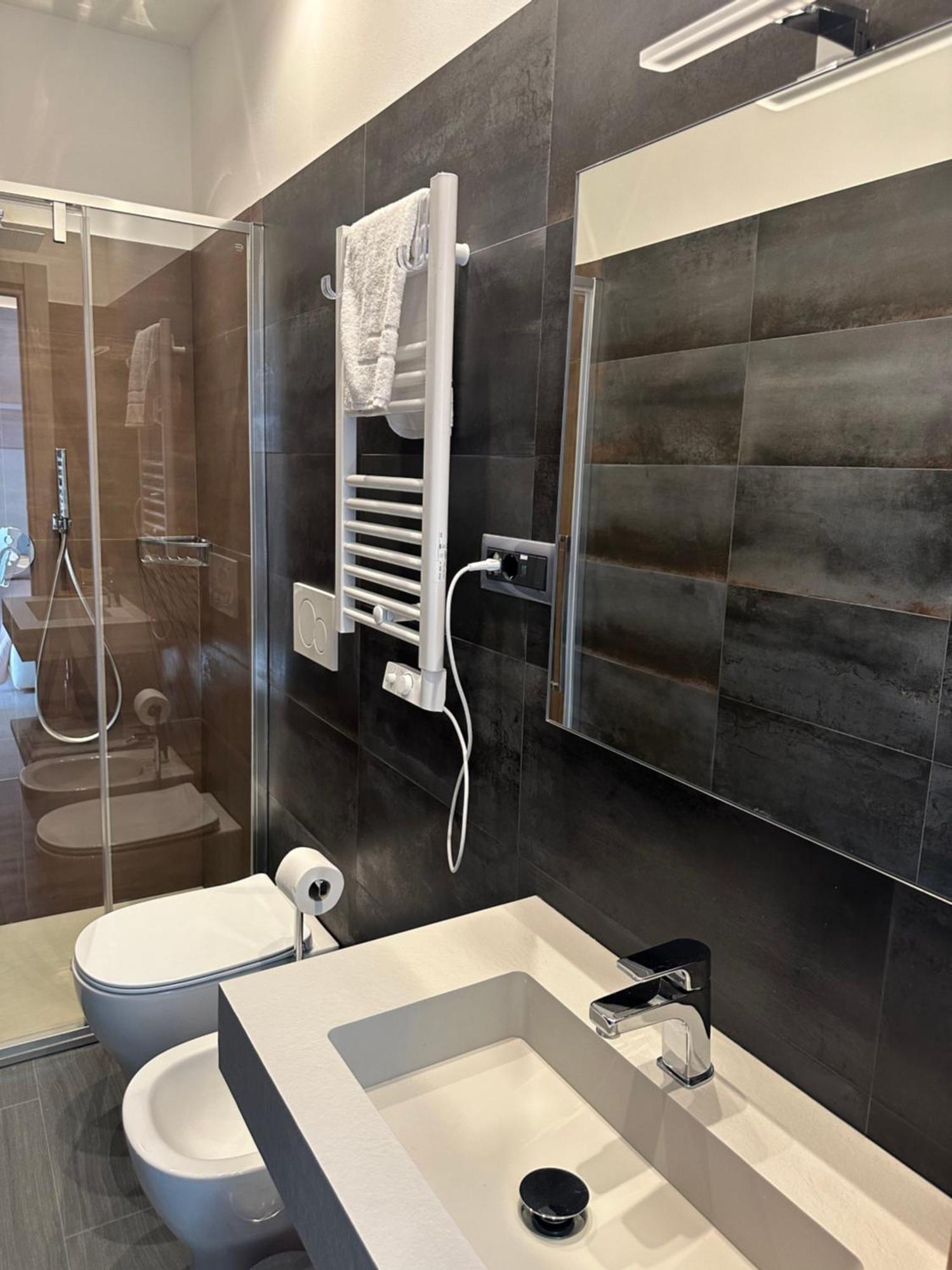 Real Rooms Dalia La Spezia Ngoại thất bức ảnh